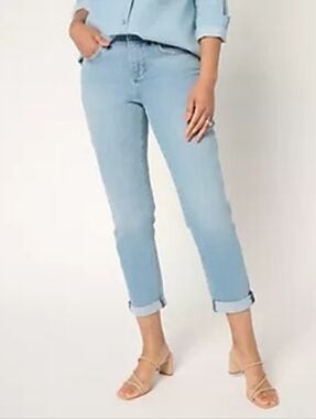 NWT QVC NYDJ Light Blue Wash Margot Girlfriend Jeans Size 24W Petite
